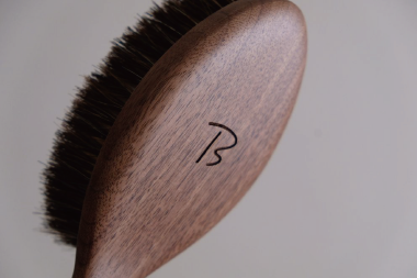 Burrowのケアブラシが登場します！